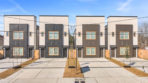 9821 Turnbow Street AB Houston TX 77029