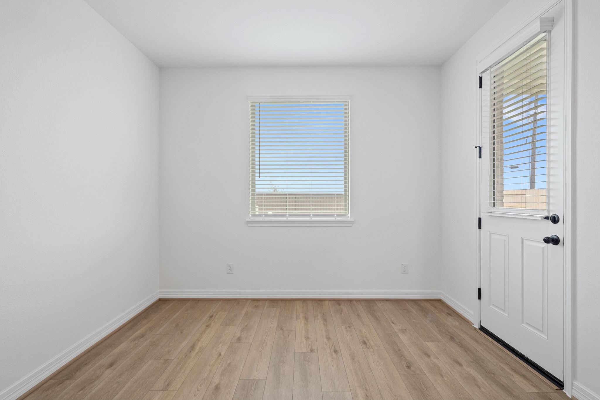 24453 North Blackwater Creek Trail