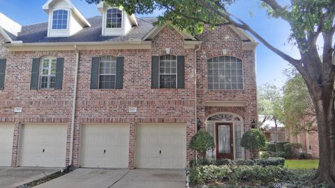 Photo of 5823 Inwood Park Court, Houston, TX 77057 (MLS # 84363074)