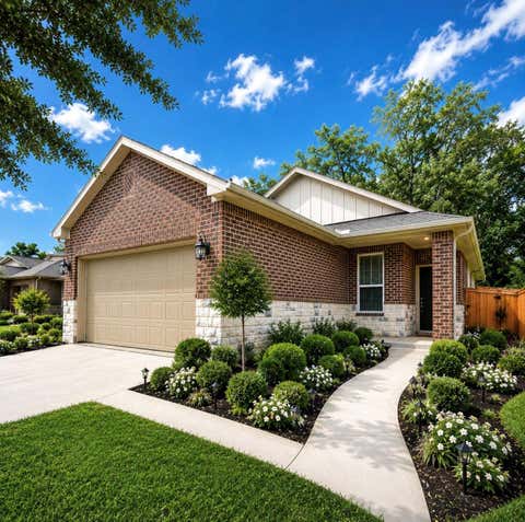 Photo of 2022 W Darlington Oak Court, Conroe, TX 77304 (MLS # 50738440)