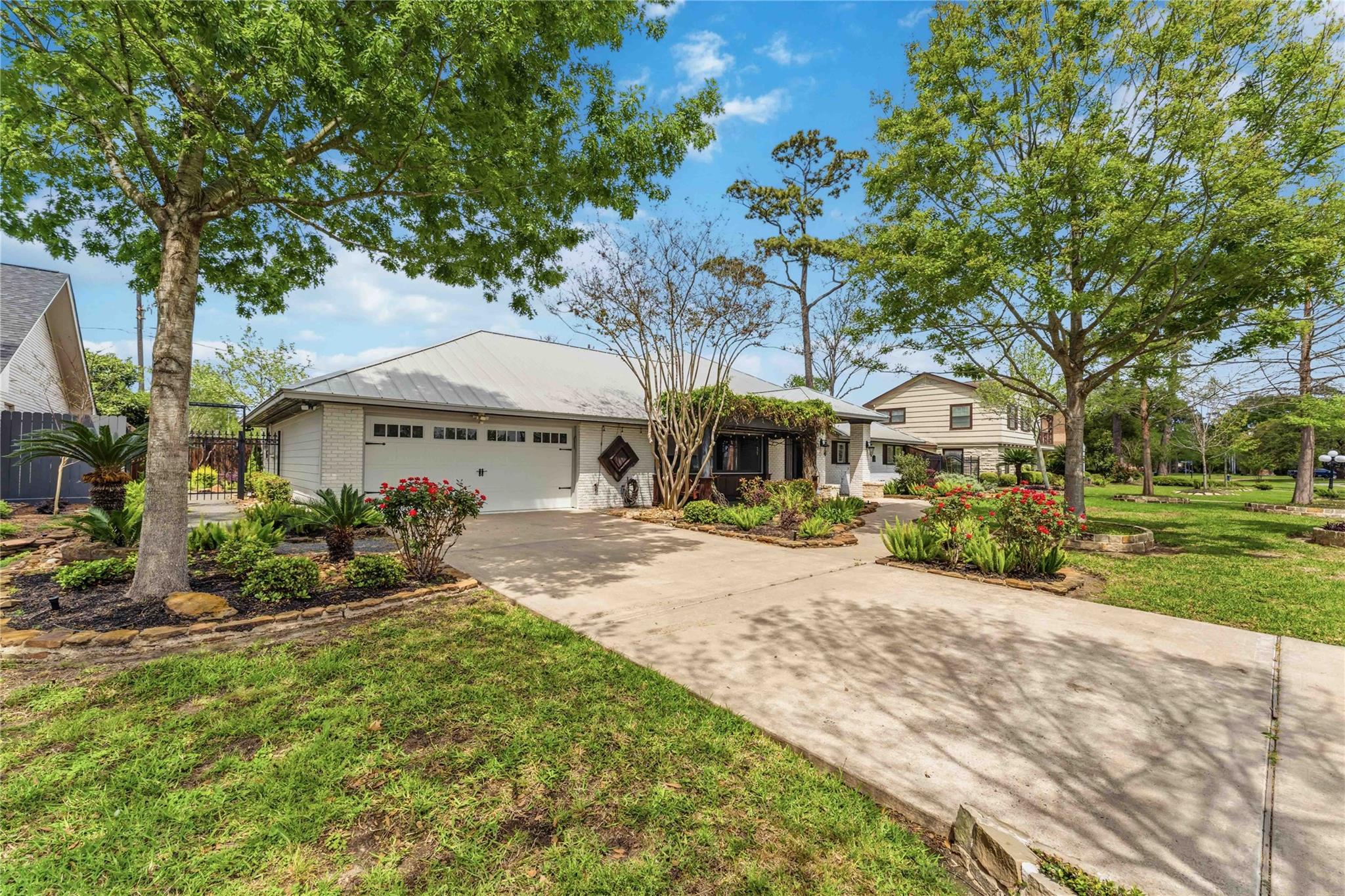 4031 Fernwood Drive