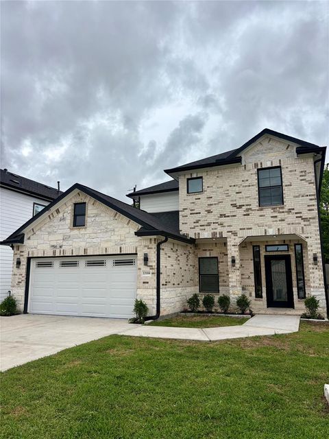Photo of 13104 Donegal Way, Houston, TX 77047 (MLS # 70008781)