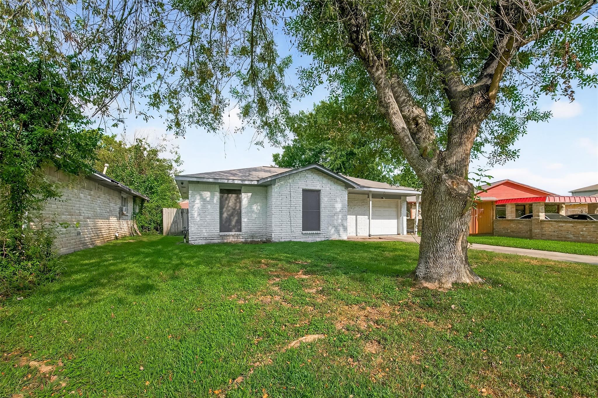 12811 Roandale Drive