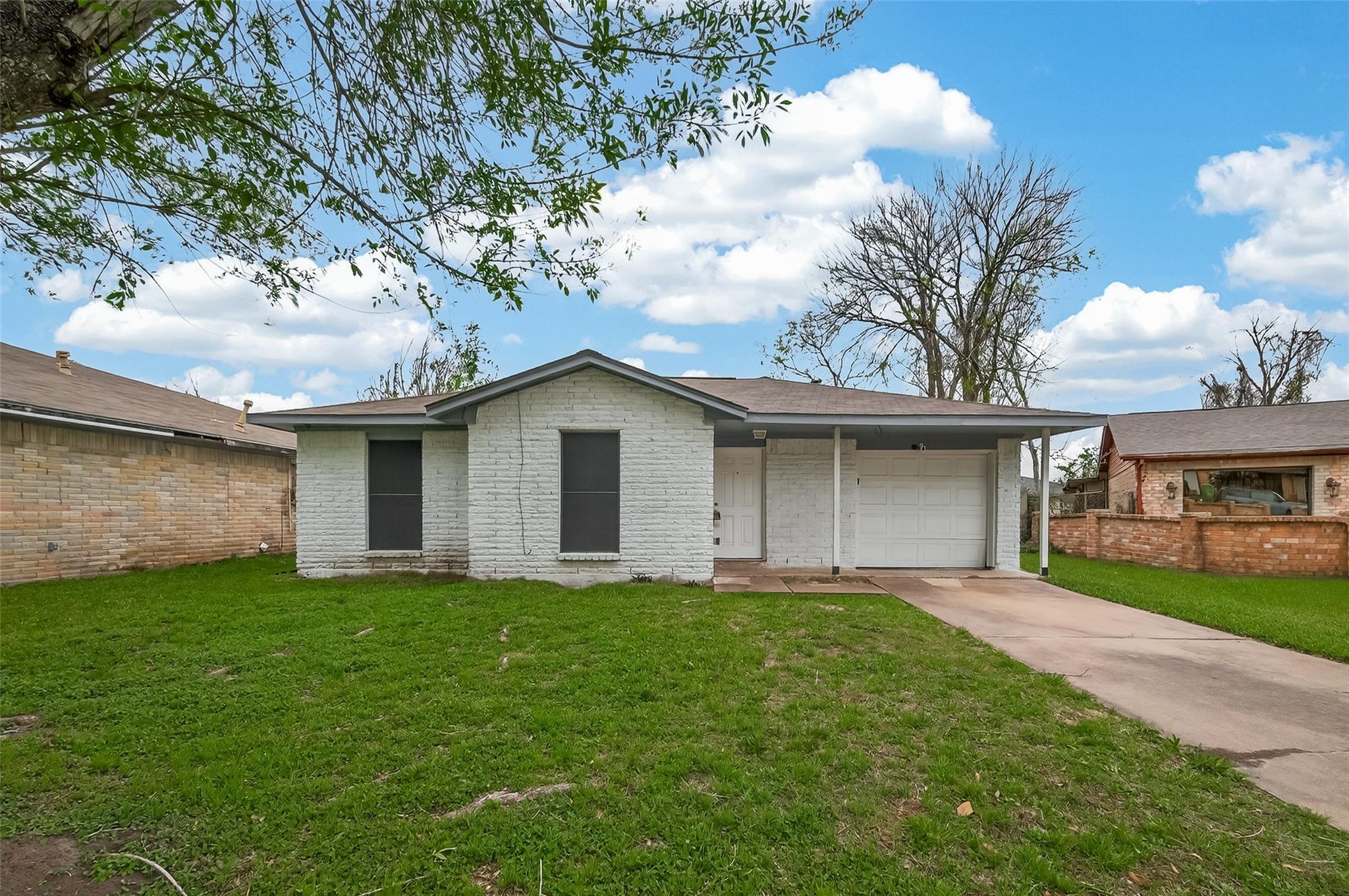 12811 Roandale Drive