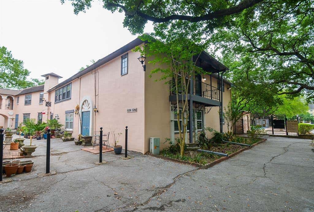 Photo of 5230 Arboles Drive #A-4, Houston, TX 77035 (MLS # 35002484)