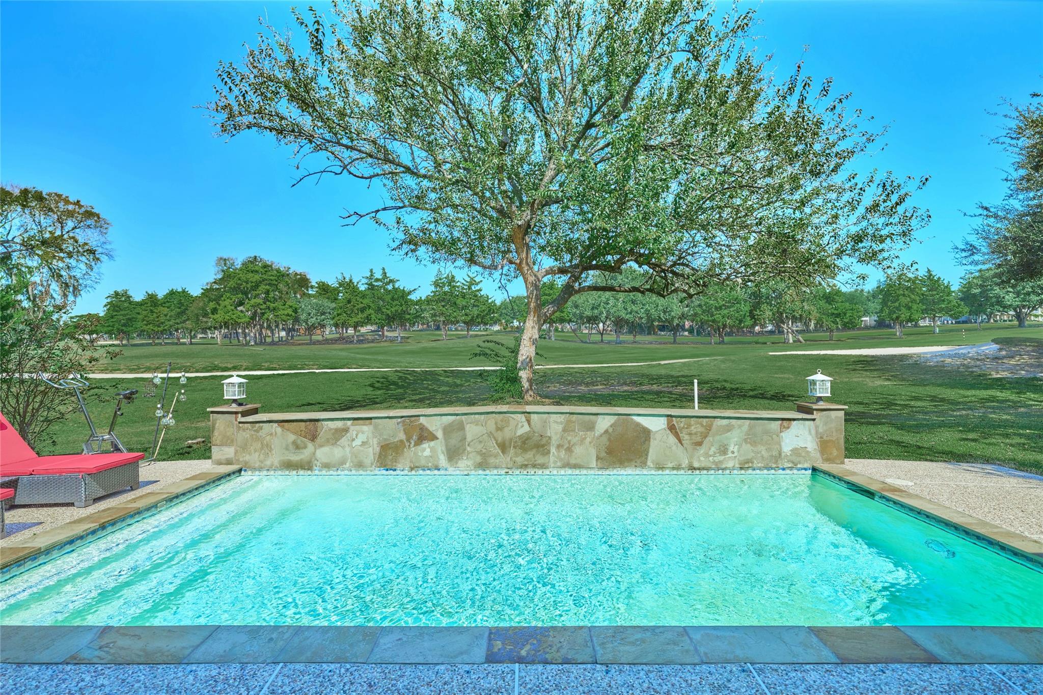 121 April Waters Drive N