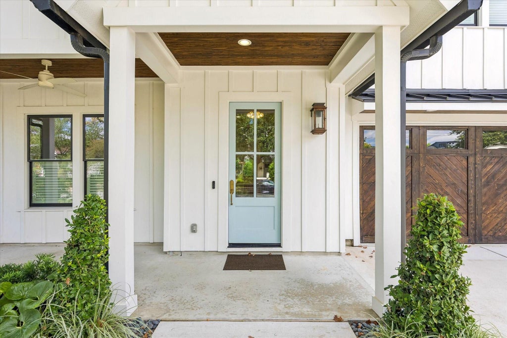 Photo of 704 Teetshorn Street, Houston, TX 77009 (MLS # 86313871)