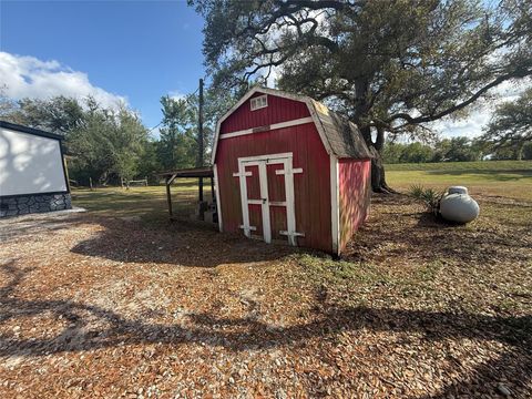Tiny photo for 5202 Kincer Road, Damon, TX 77430 (MLS # 36991536)