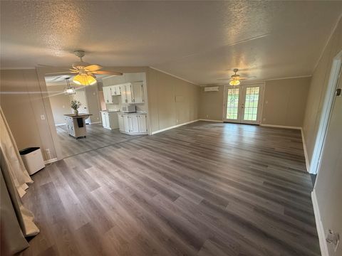 Tiny photo for 5202 Kincer Road, Damon, TX 77430 (MLS # 36991536)