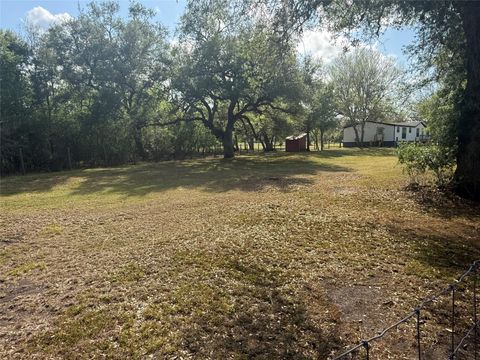 Tiny photo for 5202 Kincer Road, Damon, TX 77430 (MLS # 36991536)