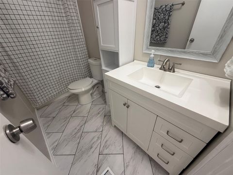 Tiny photo for 5202 Kincer Road, Damon, TX 77430 (MLS # 36991536)