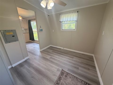 Tiny photo for 5202 Kincer Road, Damon, TX 77430 (MLS # 36991536)