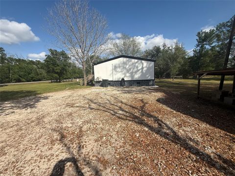 Tiny photo for 5202 Kincer Road, Damon, TX 77430 (MLS # 36991536)