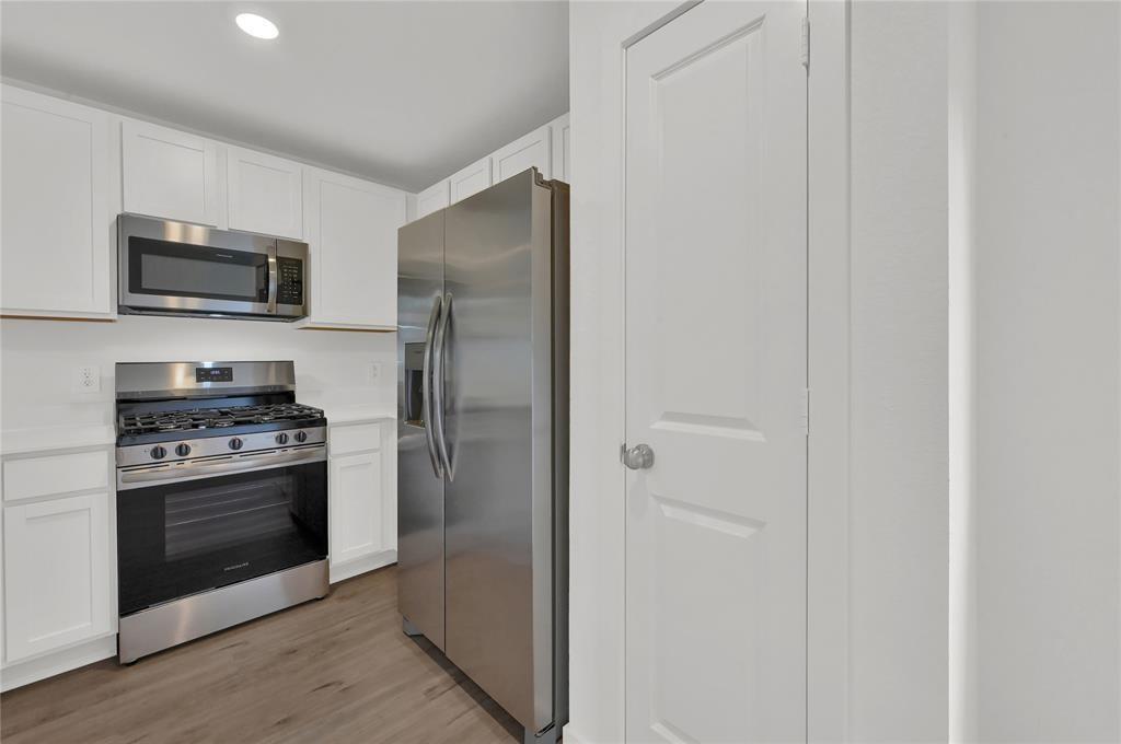 16803 Great Stable Way