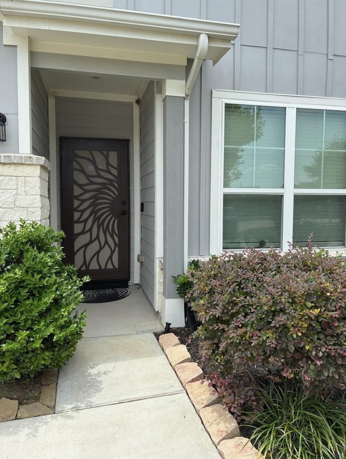 24046 Hay Iron Drive