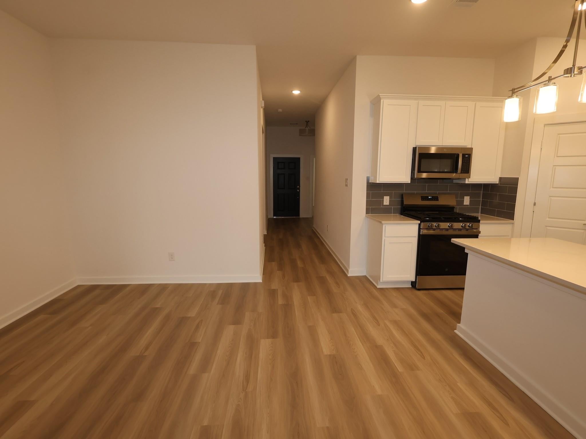 5715 Sunland Trail