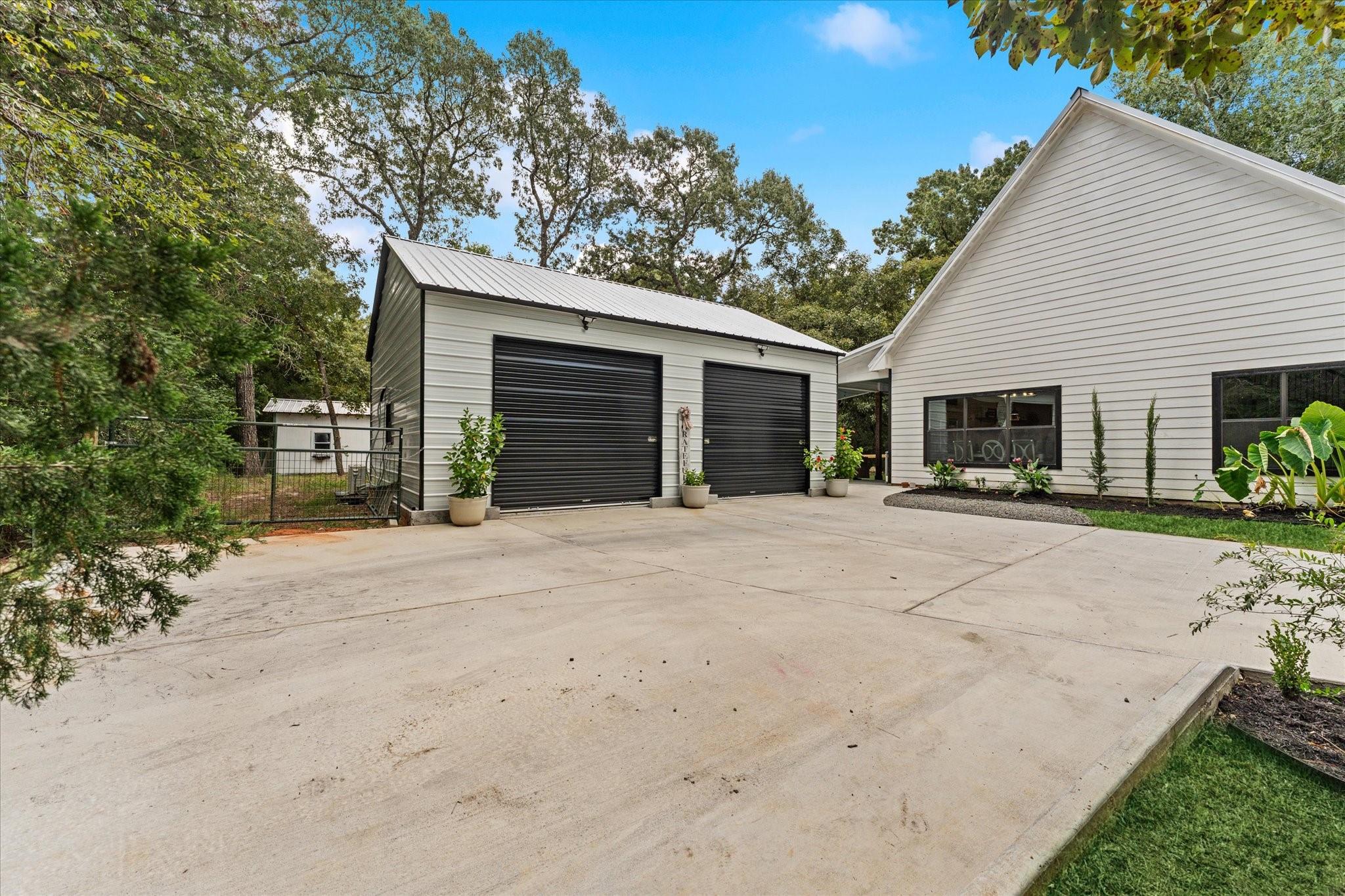 6075 Highline Drive