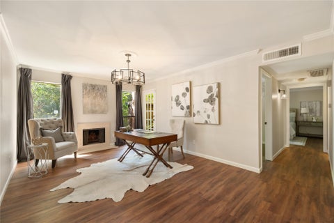 Photo of 1601 S Shepherd Drive #123, Houston, TX 77019 (MLS # 32845375)