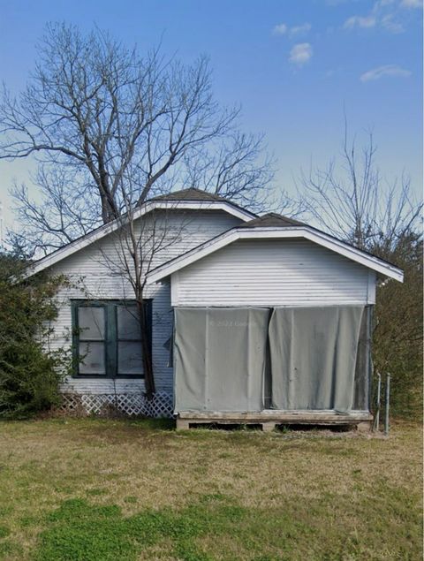 Photo of 906 Rice Street, Hempstead, TX 77445 (MLS # 39473786)