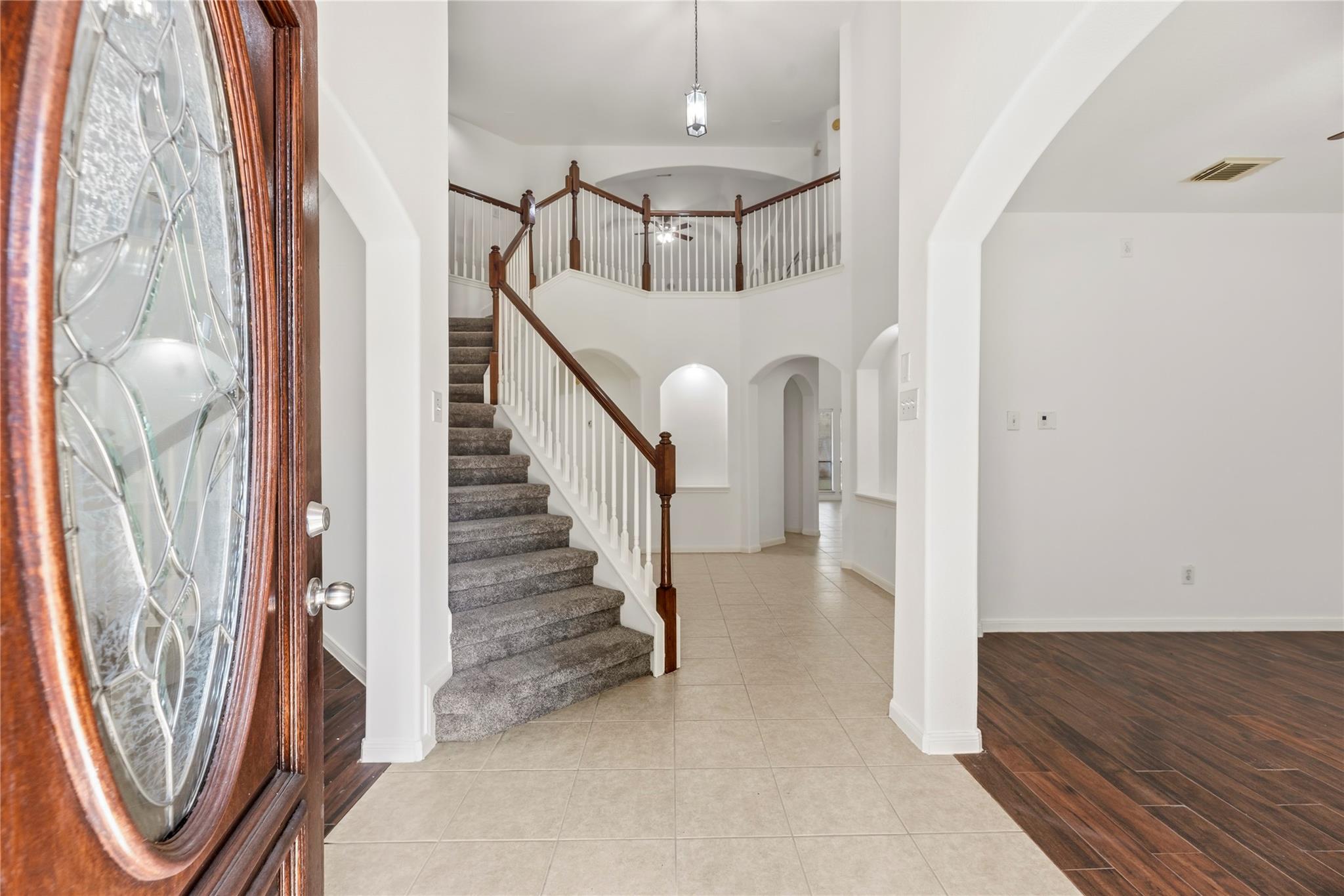 1810 Candle Light Court