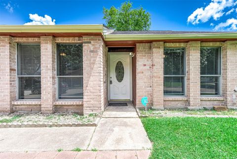 Tiny photo for 16238 Sierra Grande Drive, Houston, TX 77083 (MLS # 73916481)