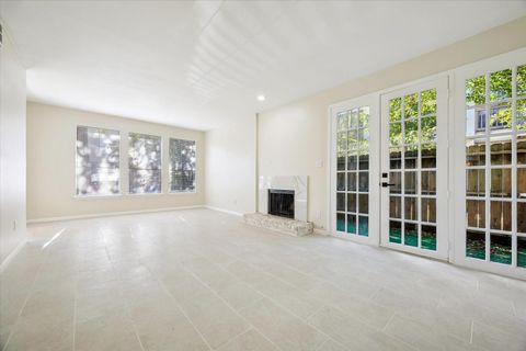 Photo of 2100 Tanglewilde Street #195, Houston, TX 77063 (MLS # 45917372)
