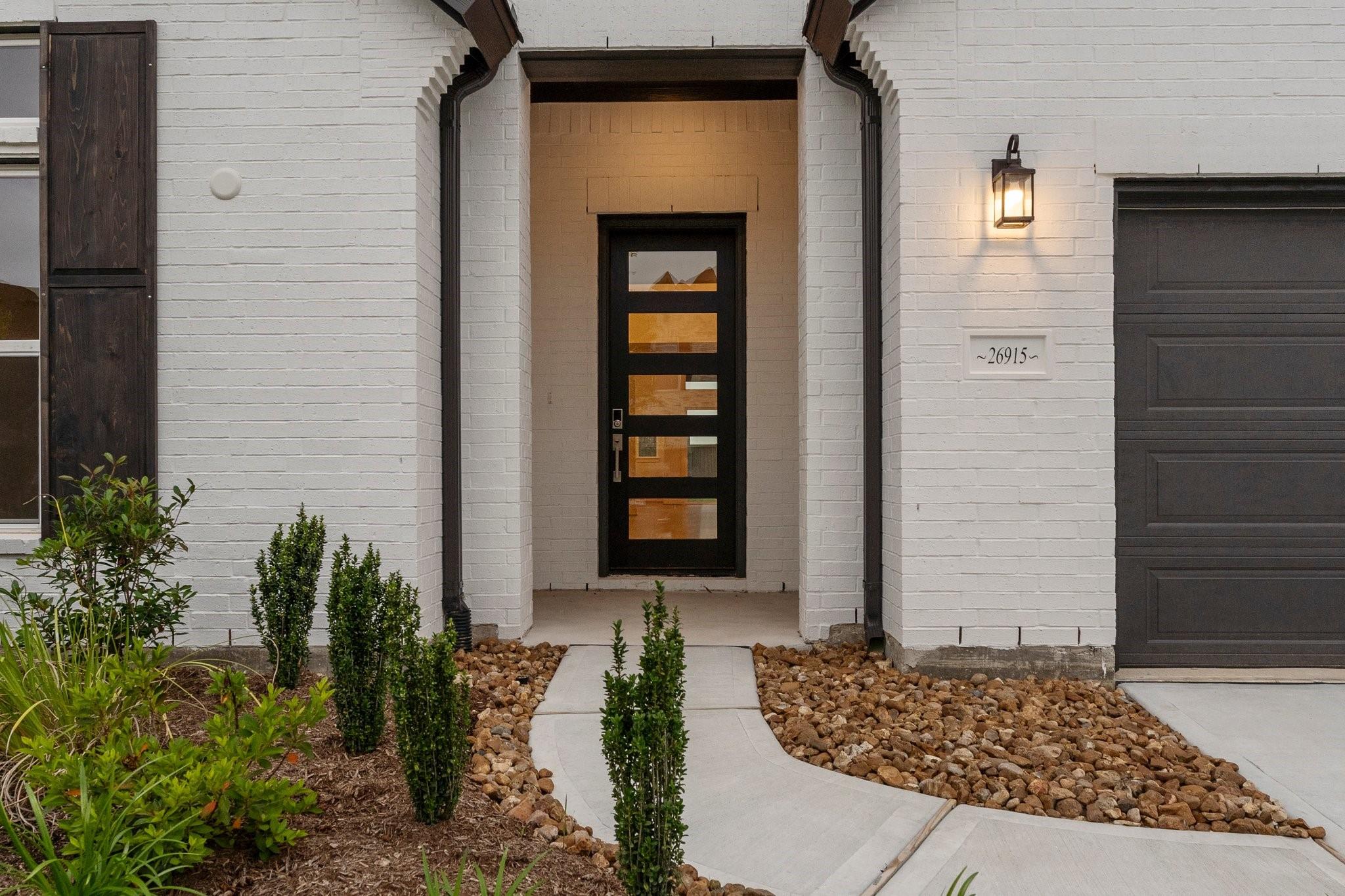 26915 Longwood Ledge Drive