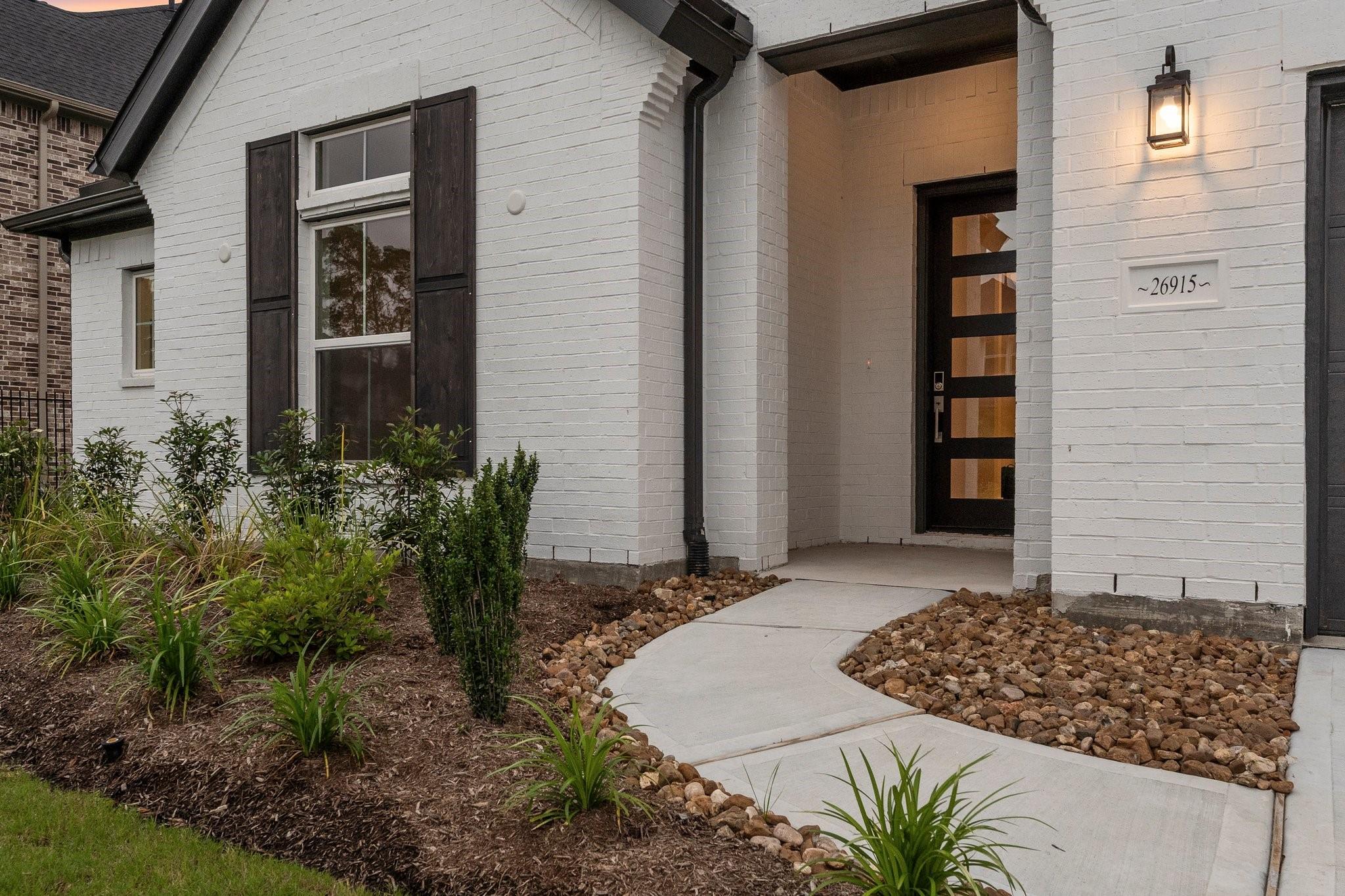 26915 Longwood Ledge Drive