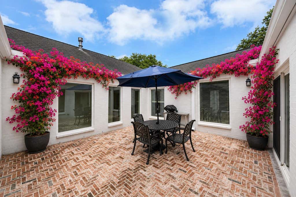 Photo of 11906 Pebble Rock Drive, Houston, TX 77077 (MLS # 16207958)