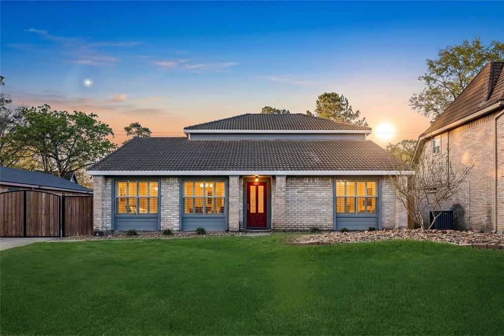 Photo of 3619 Haven Pines Drive, Houston, TX 77345 (MLS # 10491835)