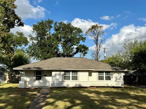 Photo of 8515 Carlisle Street, Houston, TX 77017 (MLS # 70883221)