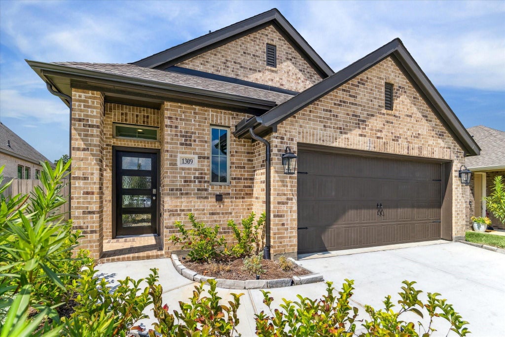 Photo of 1309 Wicklow Forest Street, Magnolia, TX 77354 (MLS # 55282559)