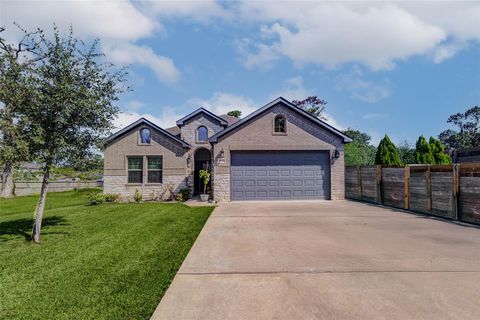 Photo of 9233 Kentshire Drive, Houston, TX 77078 (MLS # 22482346)
