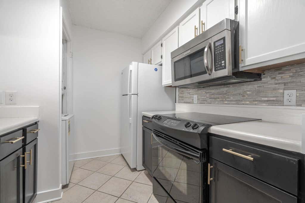Photo of 2277 S Kirkwood Road #4/808, Houston, TX 77077 (MLS # 12204359)
