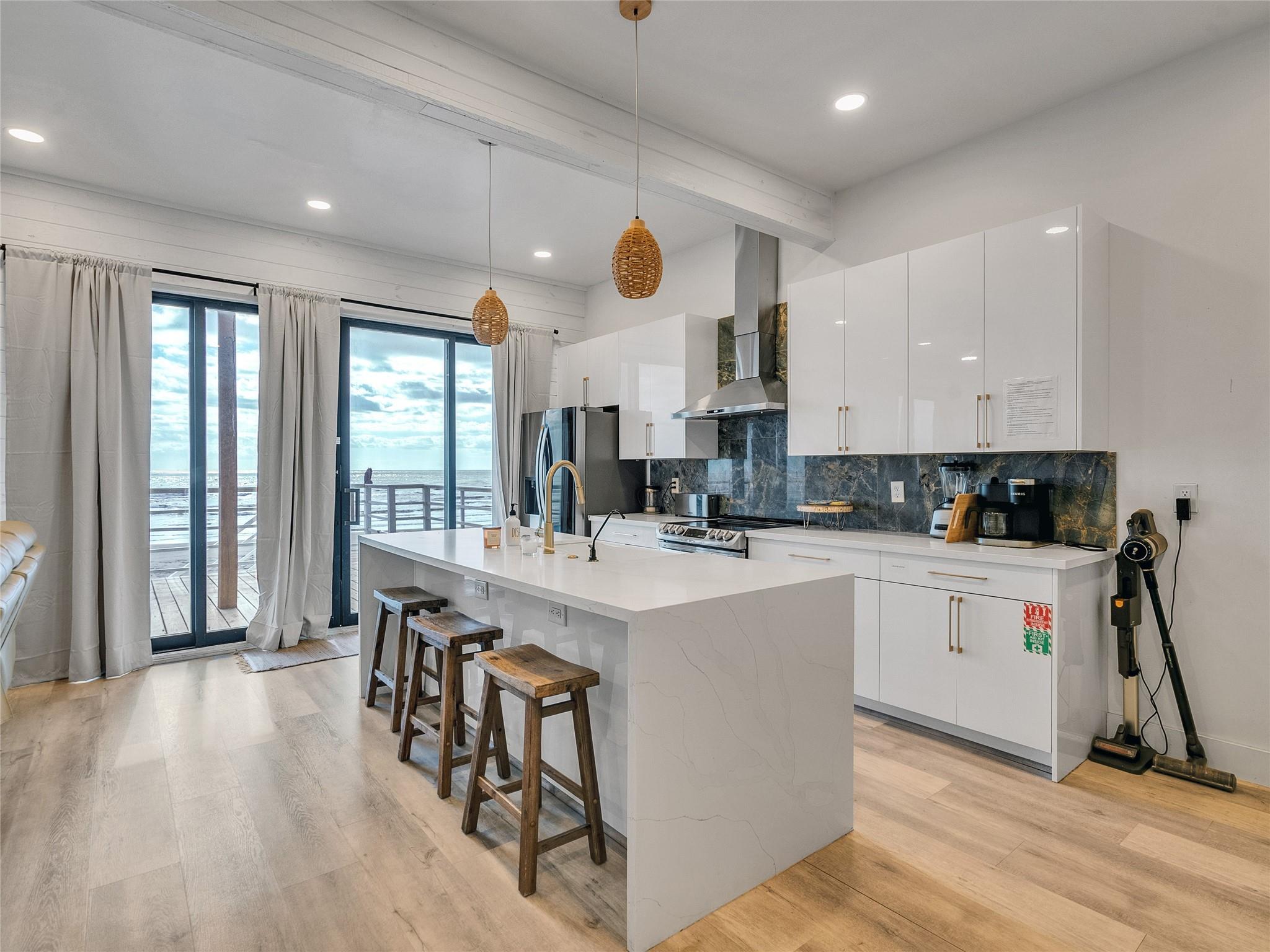 10602 Blue Water Highway