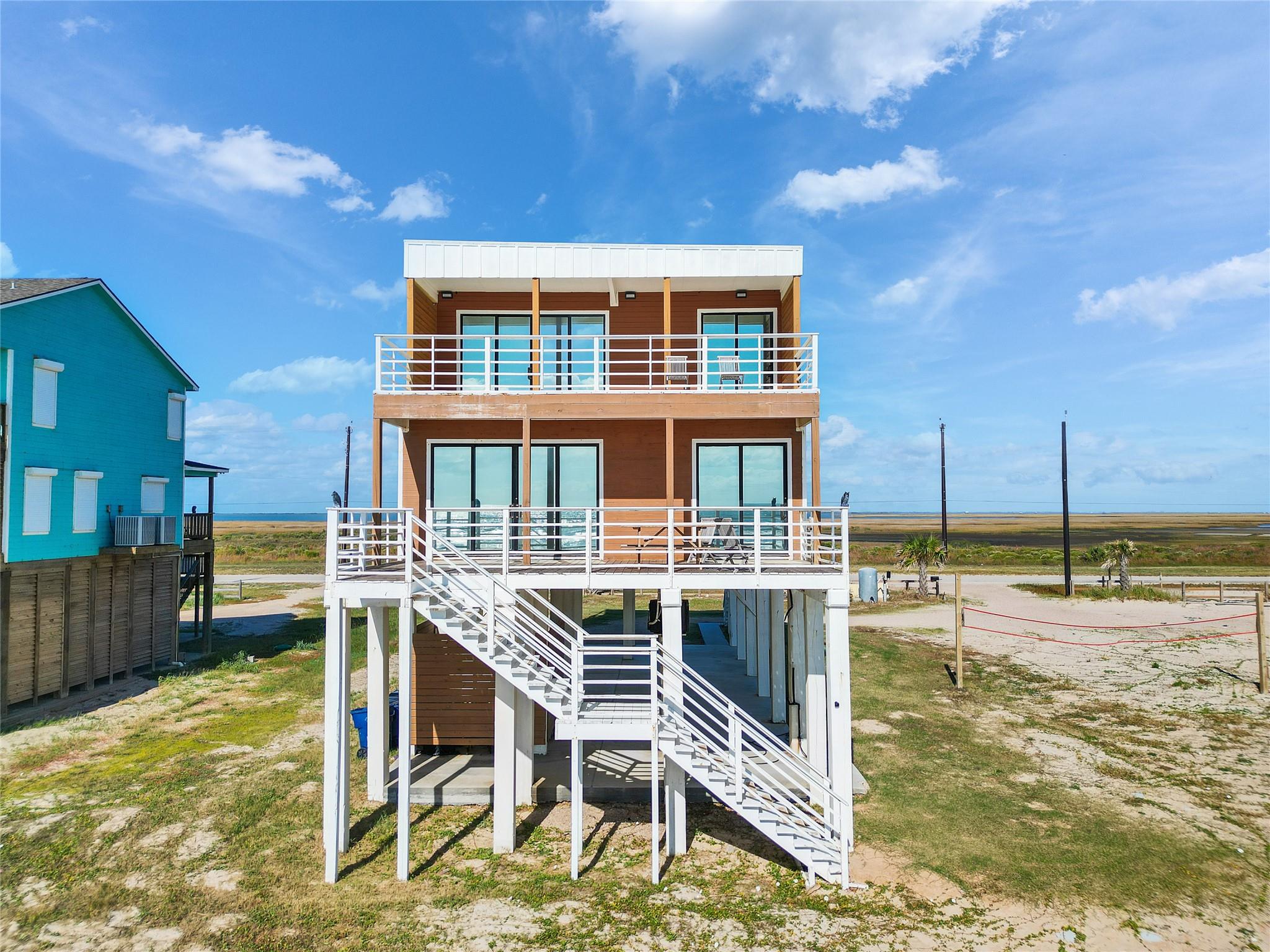 10602 Blue Water Highway