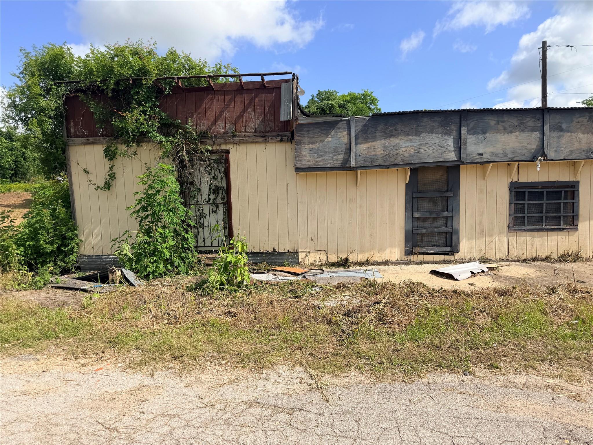 299 County Road 444