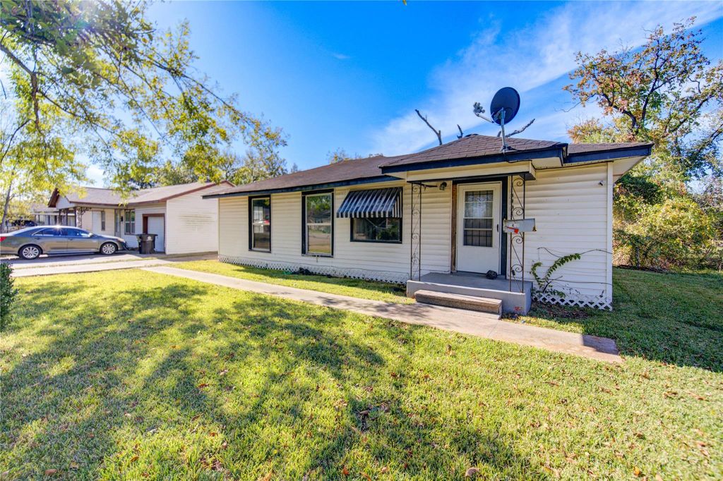 Photo of 3431 Sayers Street, Houston, TX 77026 (MLS # 63161034)