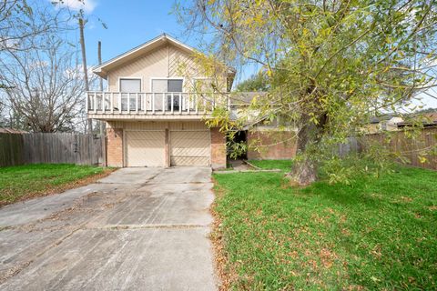 Photo of 3050 Hazy Park Dr, Houston, TX 77082 (MLS # 35312925)