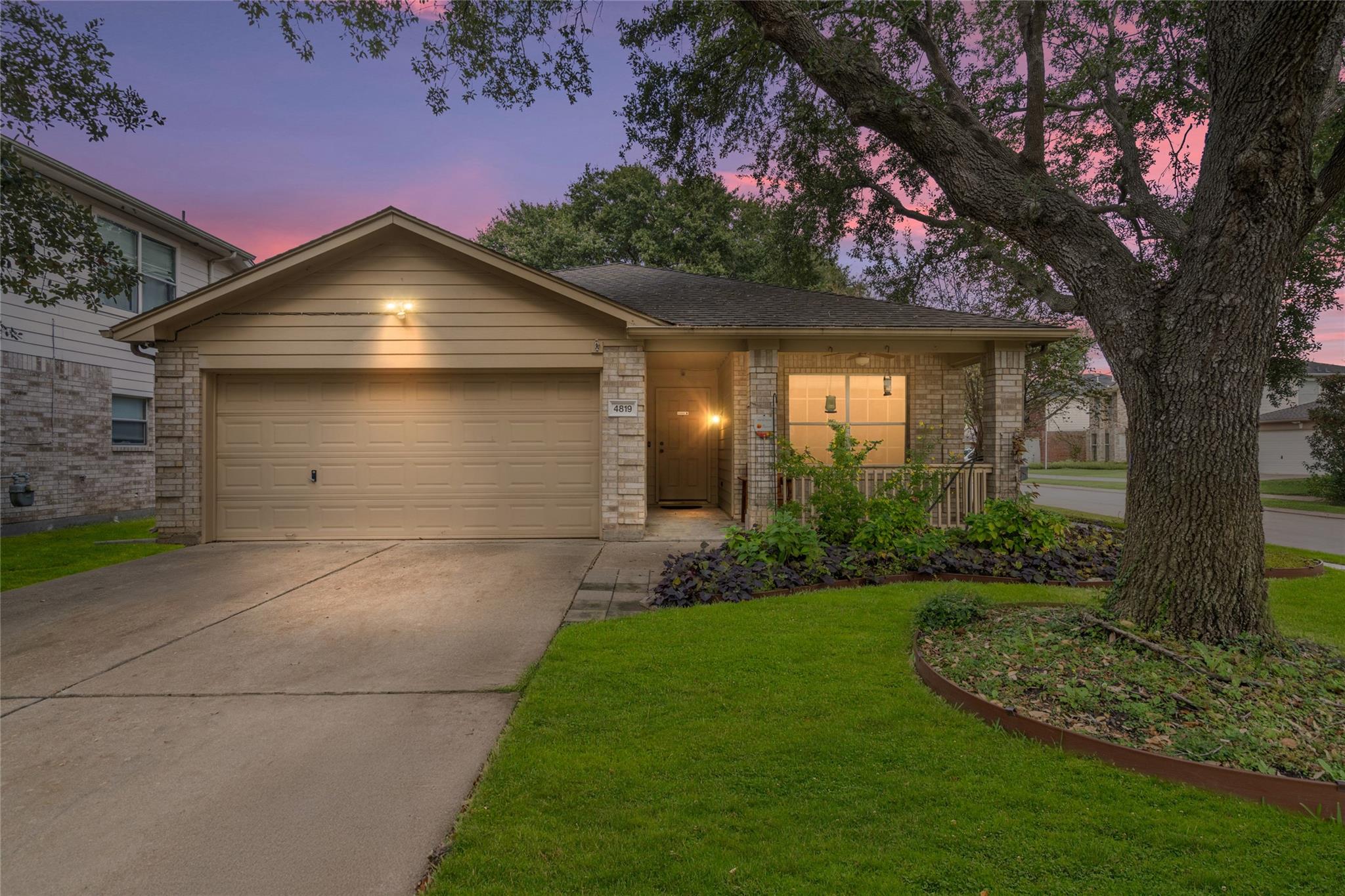 4819 Russet Trail Court