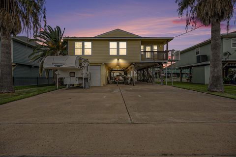 Photo of 119 Sand Shoals Road, Freeport, TX 77541 (MLS # 52925393)