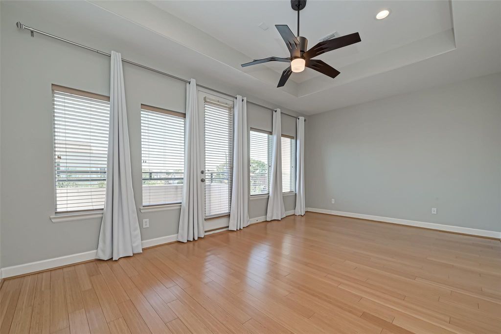 Photo of 2748 Clay Street, Houston, TX 77003 (MLS # 21391786)