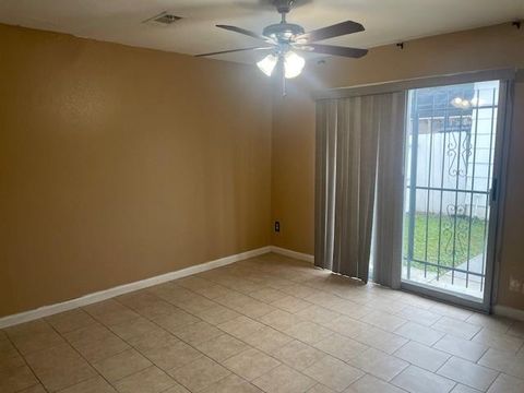 Tiny photo for 6989 Chasewood Drive, Houston, TX 77489 (MLS # 41978512)