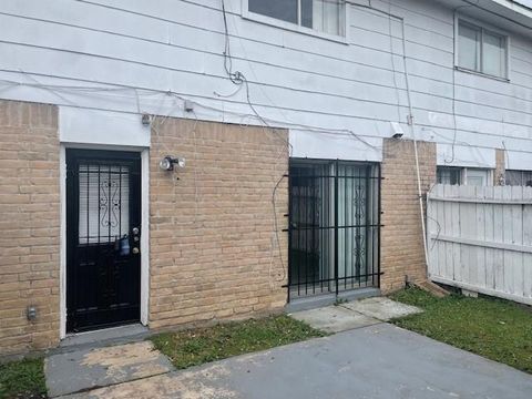 Tiny photo for 6989 Chasewood Drive, Houston, TX 77489 (MLS # 41978512)