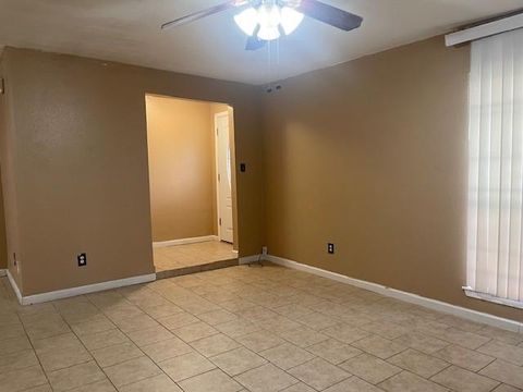 Tiny photo for 6989 Chasewood Drive, Houston, TX 77489 (MLS # 41978512)