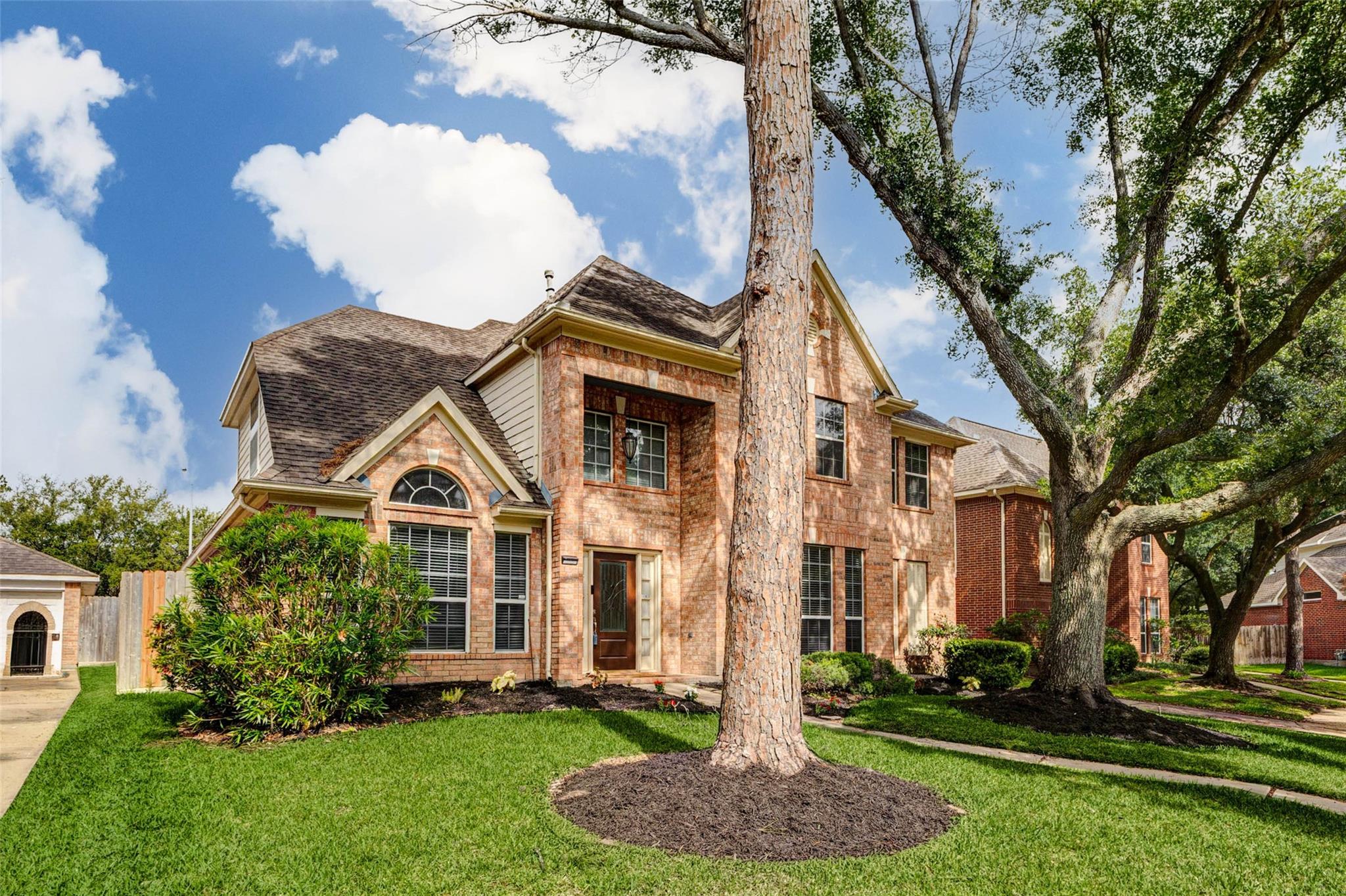 1606 Barrington Hills Lane