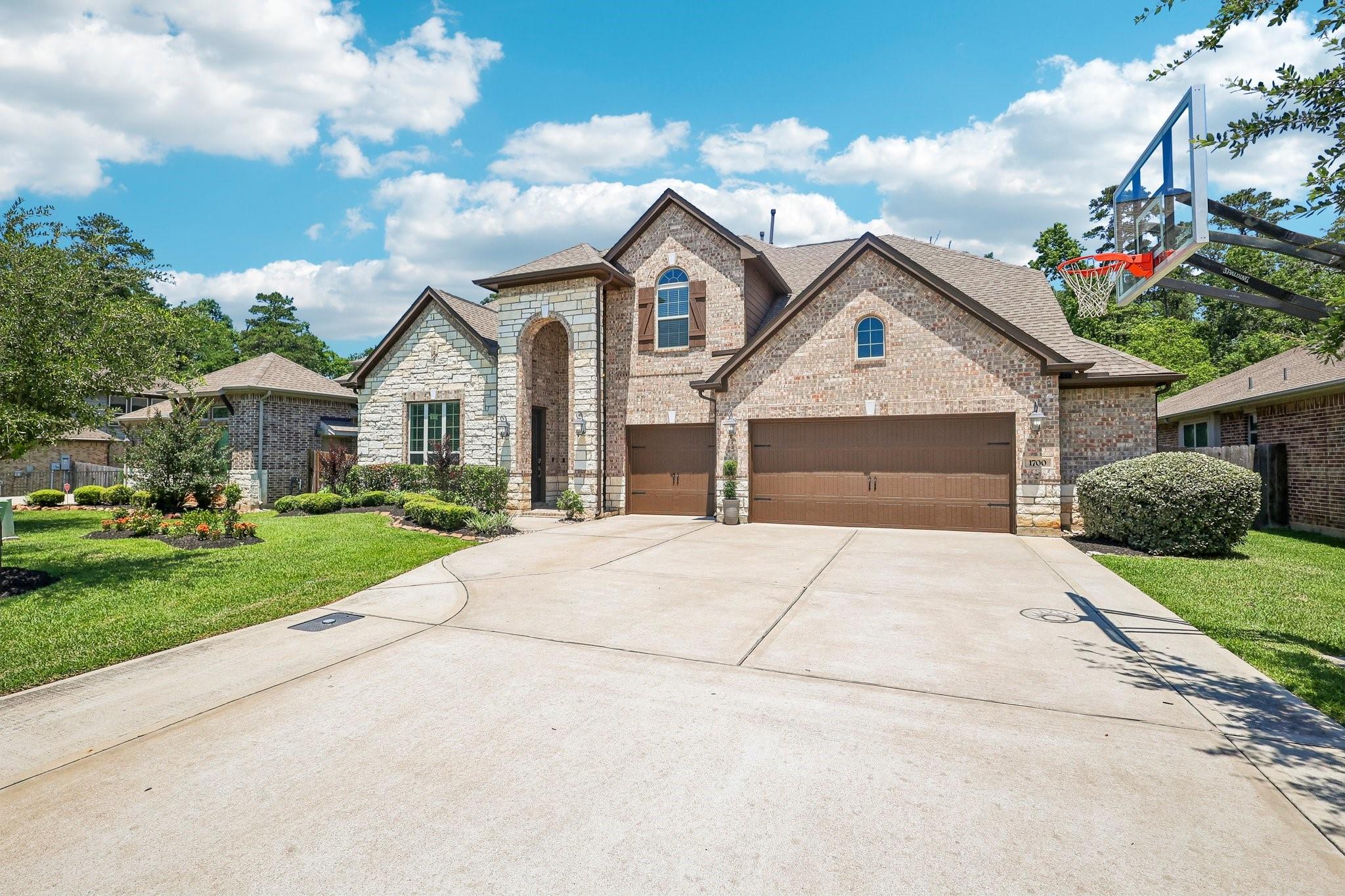 1700 Graystone Hills Drive