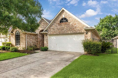 Homes For Rent - 12319 Georgetown Park Court<br/> Pasadena, TX 77058
