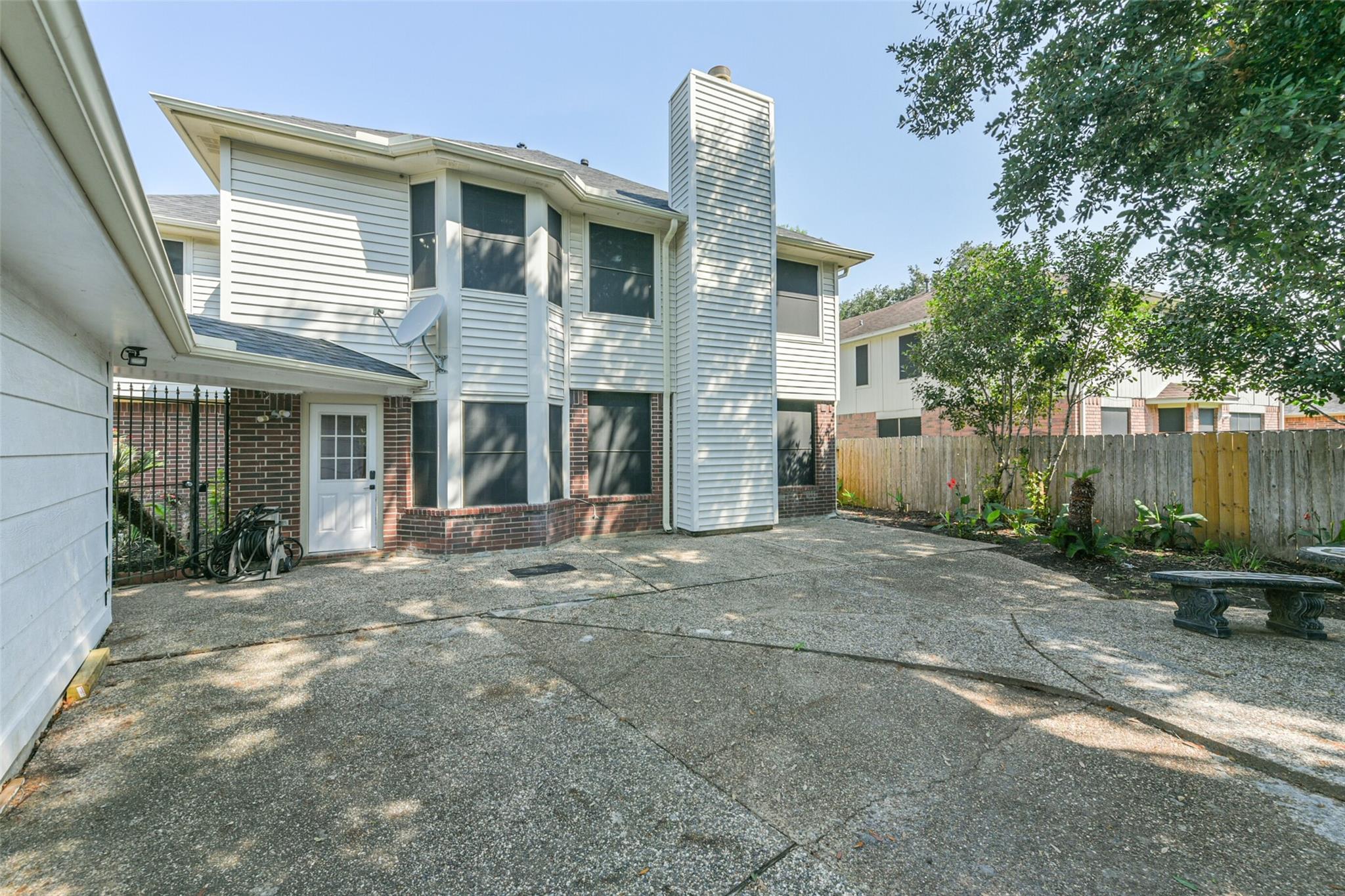 2509 S Mission Circle