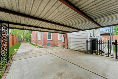 Tiny photo for 6645 Fairfield Street, Houston, TX 77023 (MLS # 97988386)